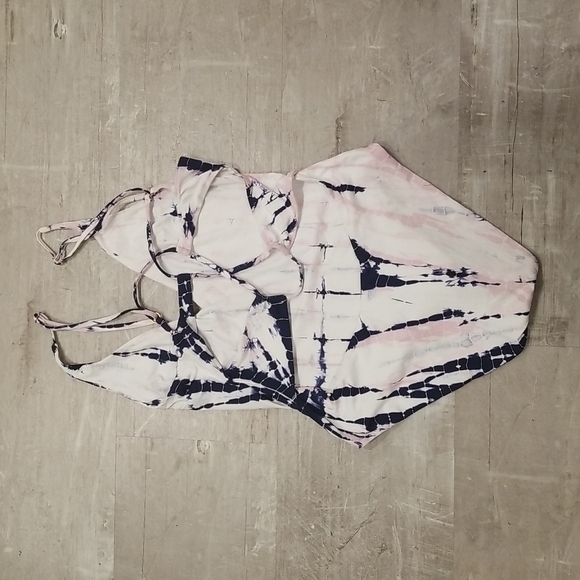 💕L*SPACE💕 Liberty Tie Dye Gianna One Piece Swimsuit 12 NWOT - Picture 10 of 13